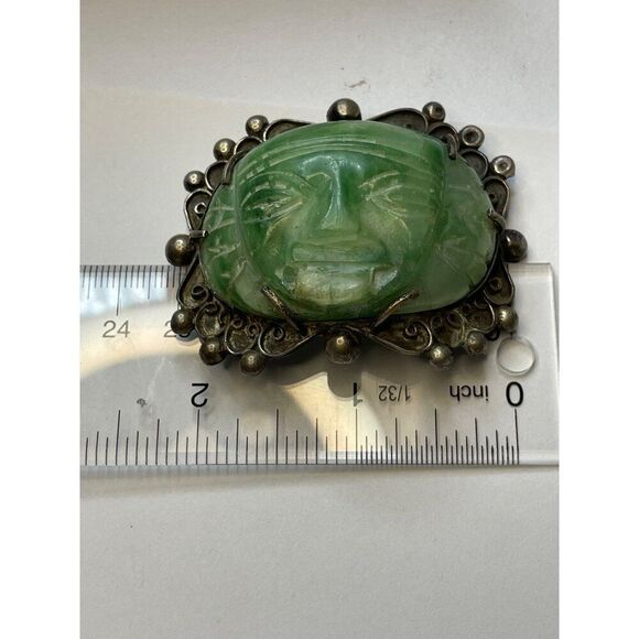 Vintage Silver Carved Green Stone Face Mask Brooch Pin - Picture 4 of 13